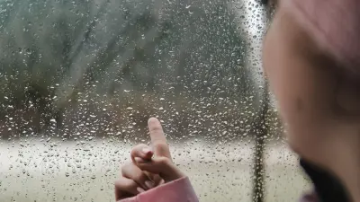 Прогноз погоды на 17 февраля: усиление ветра, осадки и гололёд ожидаются на севере страны