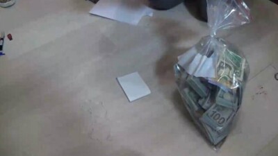 Транспортные полицейские Нур-Султана задержали мужчин, укравших у спящей пассажирки поезда 117 млн тенге
