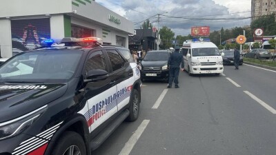 Архиепископ против Пашиняна. 65 человек пострадали, 98 задержаны во время акции протеста в Ереване