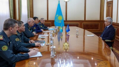 Министр обороны Казахстана встретился с генсеком ОДКБ Тасмагамбетовым