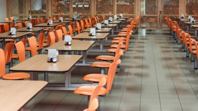 В Рудном массово отравились учащиеся колледжа, 10 человек госпитализированы