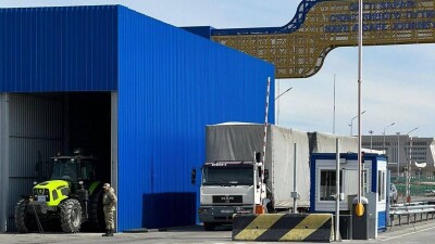 Атамекен: Очередь на границе с Китаем сократилась в четыре раза за неделю
