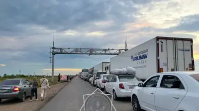 Километровые пробки на границе с РФ образовались в Актюбинской области из-за новых правил. МЧС пришло на помощь