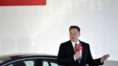 Илон Маск потерял почти 17 млрд долларов после информации о сокращениях в Tesla