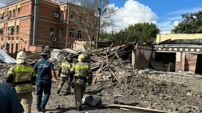 В центре российского Таганрога произошёл взрыв. Предположительно, это ракета
