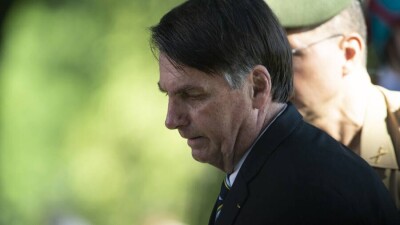 В Бразилии сенаторы просят суд запретить президенту Болсонару пользоваться соцсетями