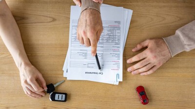 АРРФР о страховании иностранных авто: Любое транспортное средство, ввезённое в РК, должно быть застраховано