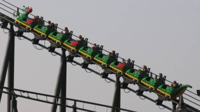 Более 30 человек пострадали в Германии при аварии на американских горках