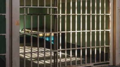 Осуждённых выпускают досрочно в Великобритании, чтобы не переполнять тюрьмы