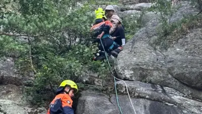 Семья с шестью детьми не смогла спуститься с горы в Бурабае