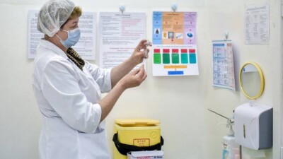 В Бишкеке вводят ограничения. Минздрав Кыргызстана заявил о начале третьей волны Covid-19