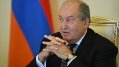 Президент Армении признал, что встреча Пашиняна с оппозицией за одним столом пока невозможна