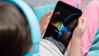 Первый штат в США ввёл жёсткие ограничения для детей на пользование соцсетями