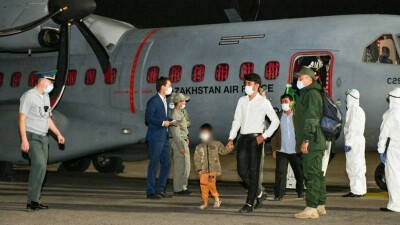 В Казахстан эвакуировали соотечественников из Афганистана