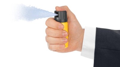 В Семее учащиеся колледжа попали в больницу после распыления перцового баллончика