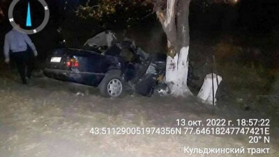 Четверо детей и двое взрослых погибли в ДТП в Алматинской области