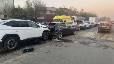 Шесть автомобилей столкнулись в Семее, есть пострадавшие