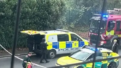 Теракт у синагоги в Манчестере: два человека погибли, четверо пострадали