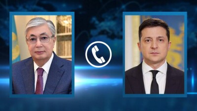 Токаев поговорил с Зеленским