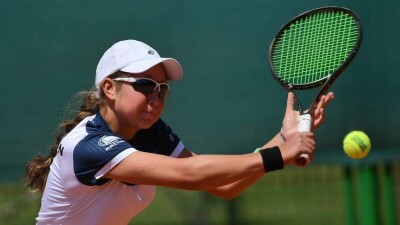 Юные казахстанские теннисистки стартовали с победы на чемпионате мира