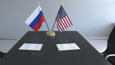 Байден предложил Путину встретиться на нейтральной территории