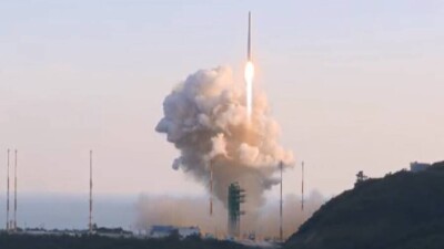 Южная Корея запустила свою первую ракету, но она не смогла вывести на орбиту макет спутника