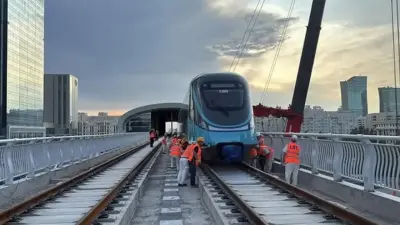 Второй состав LRT подняли на станцию "Абу-Даби Плаза" в Астане