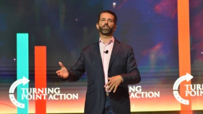 Трамп-младший прилетел в Гренландию после заявления отца о желании приобрести её