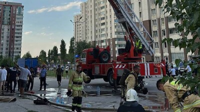 Пожар в многоэтажке Алматы: от множественных травм погибла женщина