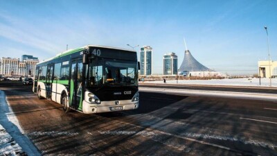 В Нур-Султане организовали временные автобусные спецрейсы от аэропорта до вокзала