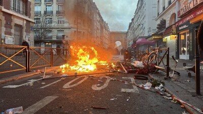 В Париже вторые сутки продолжаются беспорядки после убийства у курдского культурного центра