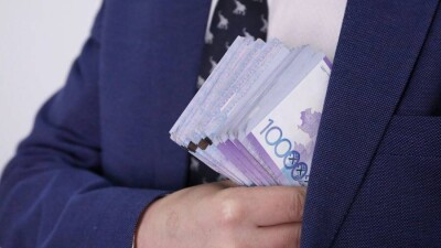 Руководителя отдела строительства в Акмолинской области подозревают в хищении 222 млн тенге