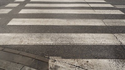 Автобус сбил женщину с ребёнком в Алматы