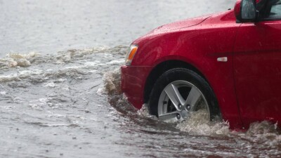 Улицы Нур-Султана затопило после ливня