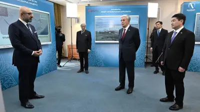 Токаеву показали, как возводят визит-центр "Бозжыра" в Мангистау