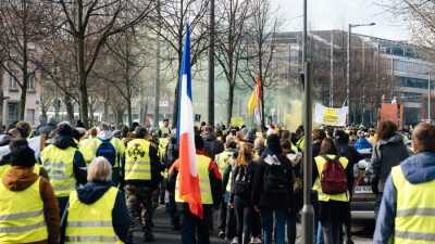 Во Франции приняли законопроект "О глобальной безопасности", несмотря на пятимесячные протесты