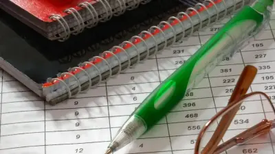 Скандал вокруг Tesla Education: полиция завела уголовное дело, руководство центра составляет график выплат