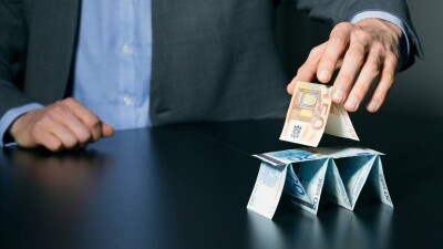 В Астане осудили руководителя финпирамиды, обманувшего 300 человек на 7,5 млрд тенге