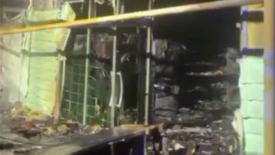 Магазин горел в Алматы. Пожарные отстояли жилой дом