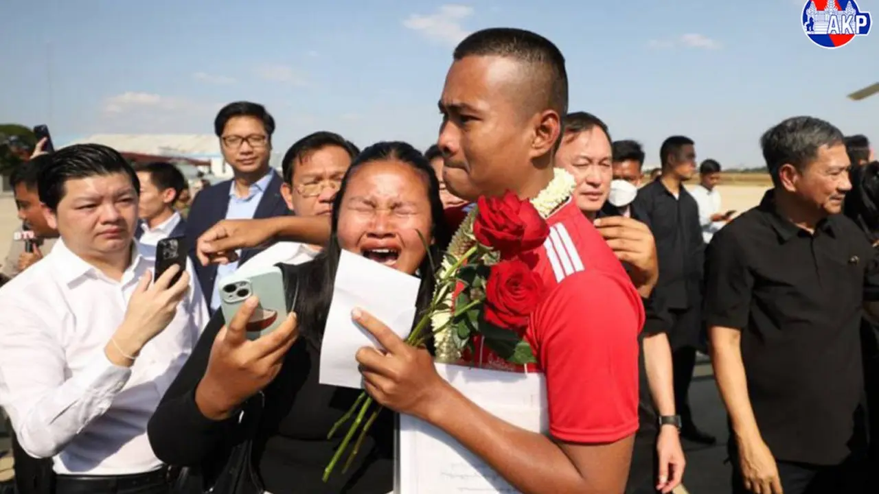 Встреча пленных солдат / Фото с сайта akp.gov.kh