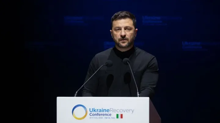 Зеленский: Переговоров с Россией пока не будет