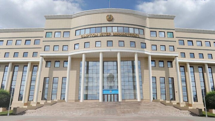 Казахстан осудил атаку на консульство Ирана в Сирии
