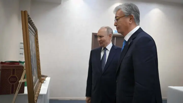 Какой подарок преподнёс Токаев Путину в Омске 