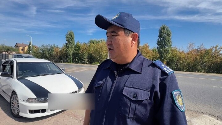 Миллион тенге штрафов за три дня: опасного лихача задержали в Уральске