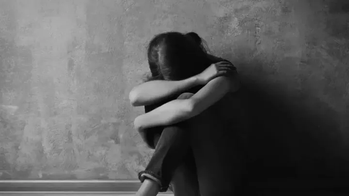Ученице частной школы Атырау разбили голову в туалете, полиция возбудила уголовное дело