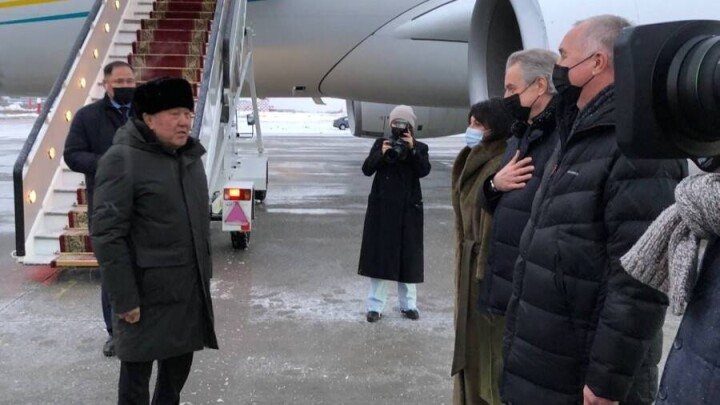 Нурсултан Назарбаев прибыл в Санкт-Петербург