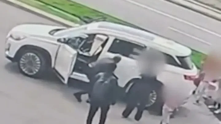 Гибель женщины под колёсами внедорожника во дворе Кокшетау: уголовные дела возбудили против супругов 