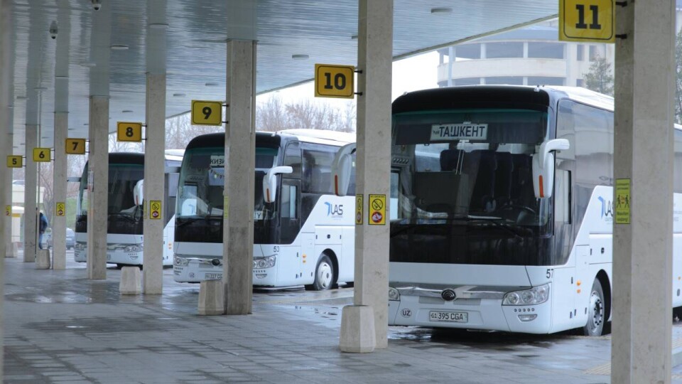 Узбекистан приостановил автобусное сообщение с Казахстаном