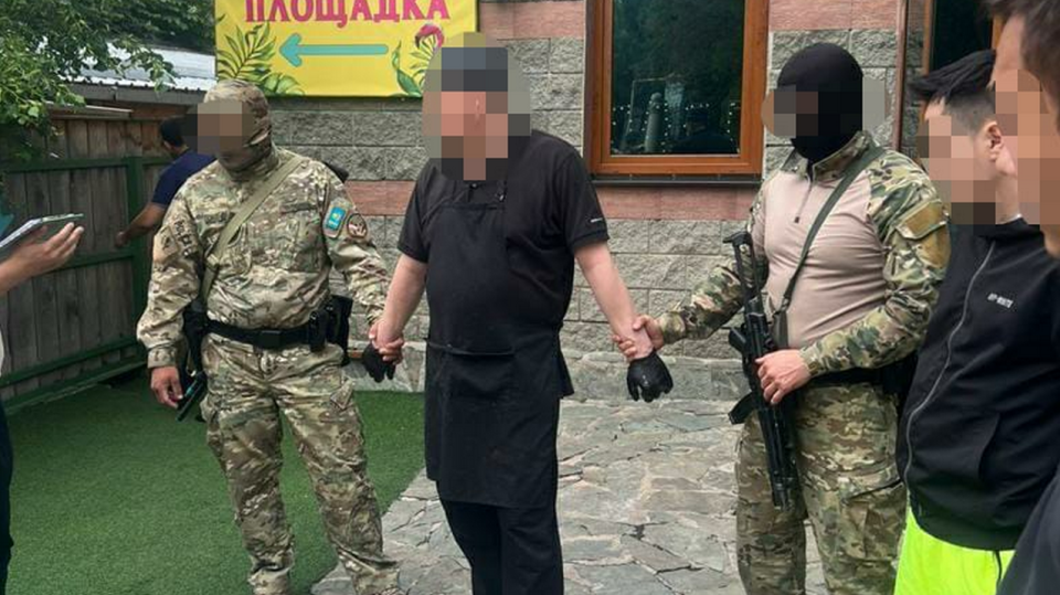 В Алматы за продажу наркотиков осудили поваров крупных ресторанов