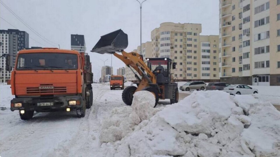 Более 550 рабочих выйдут ночью 8 марта на улицы Астаны для уборки снега